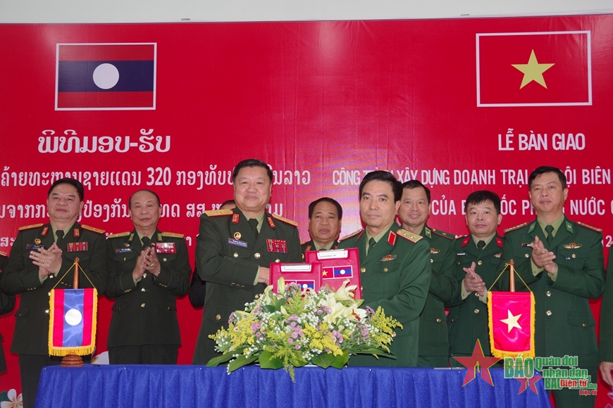 Khánh thành và bàn giao công trình doanh trại Đại đội Biên phòng 320 Quân đội nhân dân Lào

